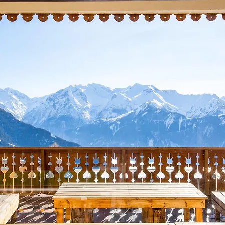 Langley Le Petit Hotel
