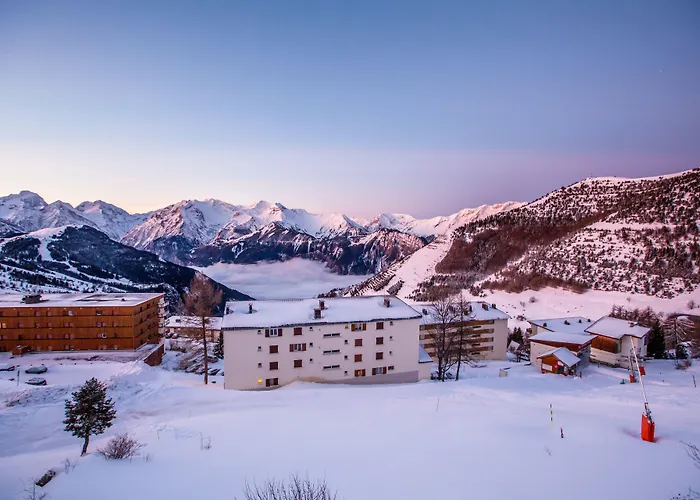 Langley Le Petit Hotel