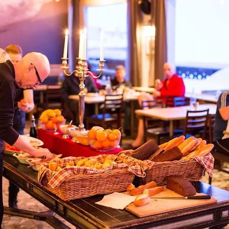 Hotel Langley Le Petit