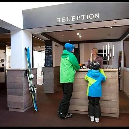 Otel Langley Le Petit 3*