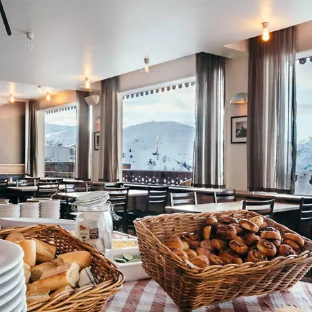 Hotel Langley Le Petit Alpe dʼHuez